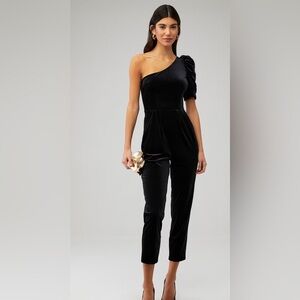 Elegant Black One-Shoulder Jumpsuit